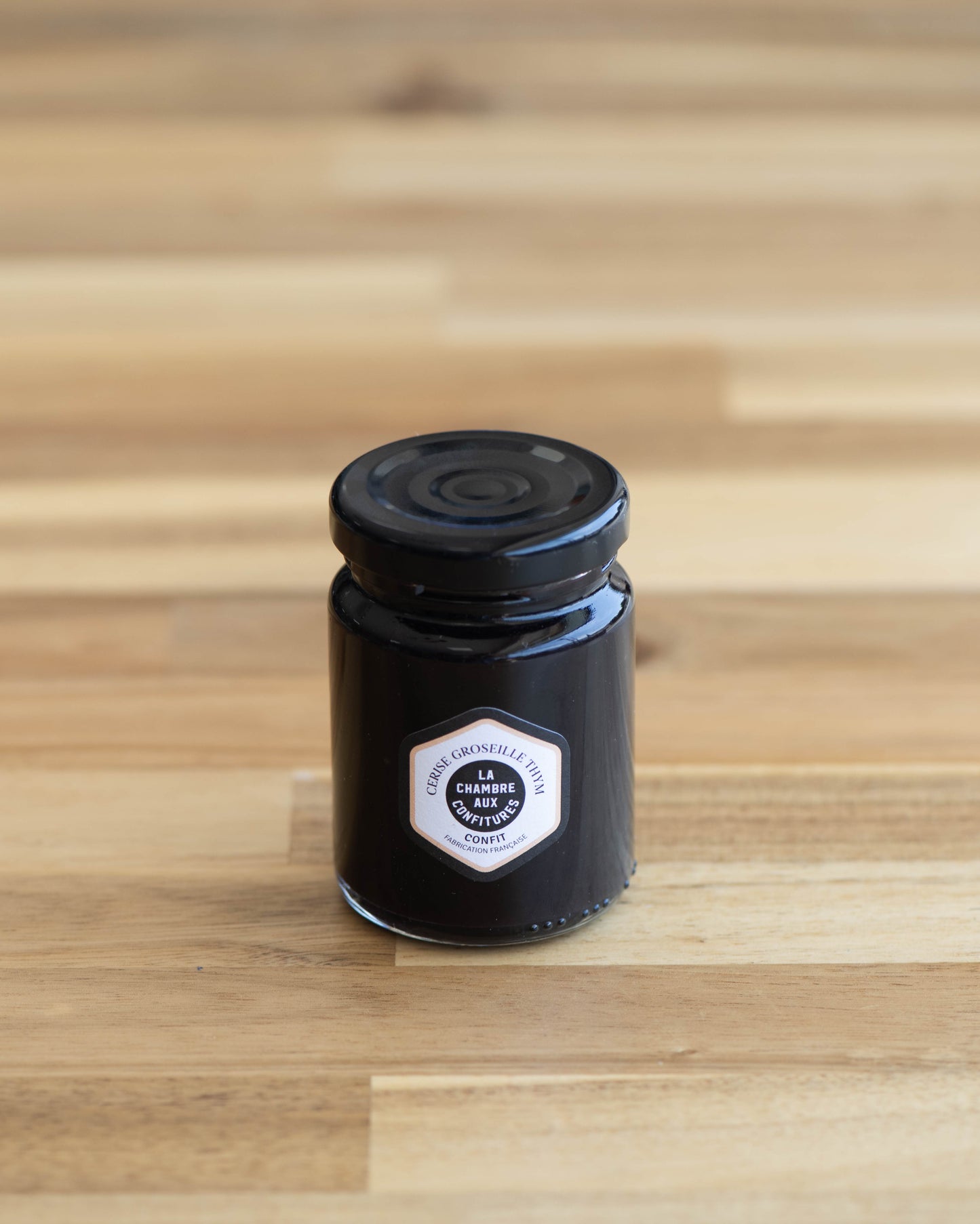 Confiture de cerise, groseille, thym