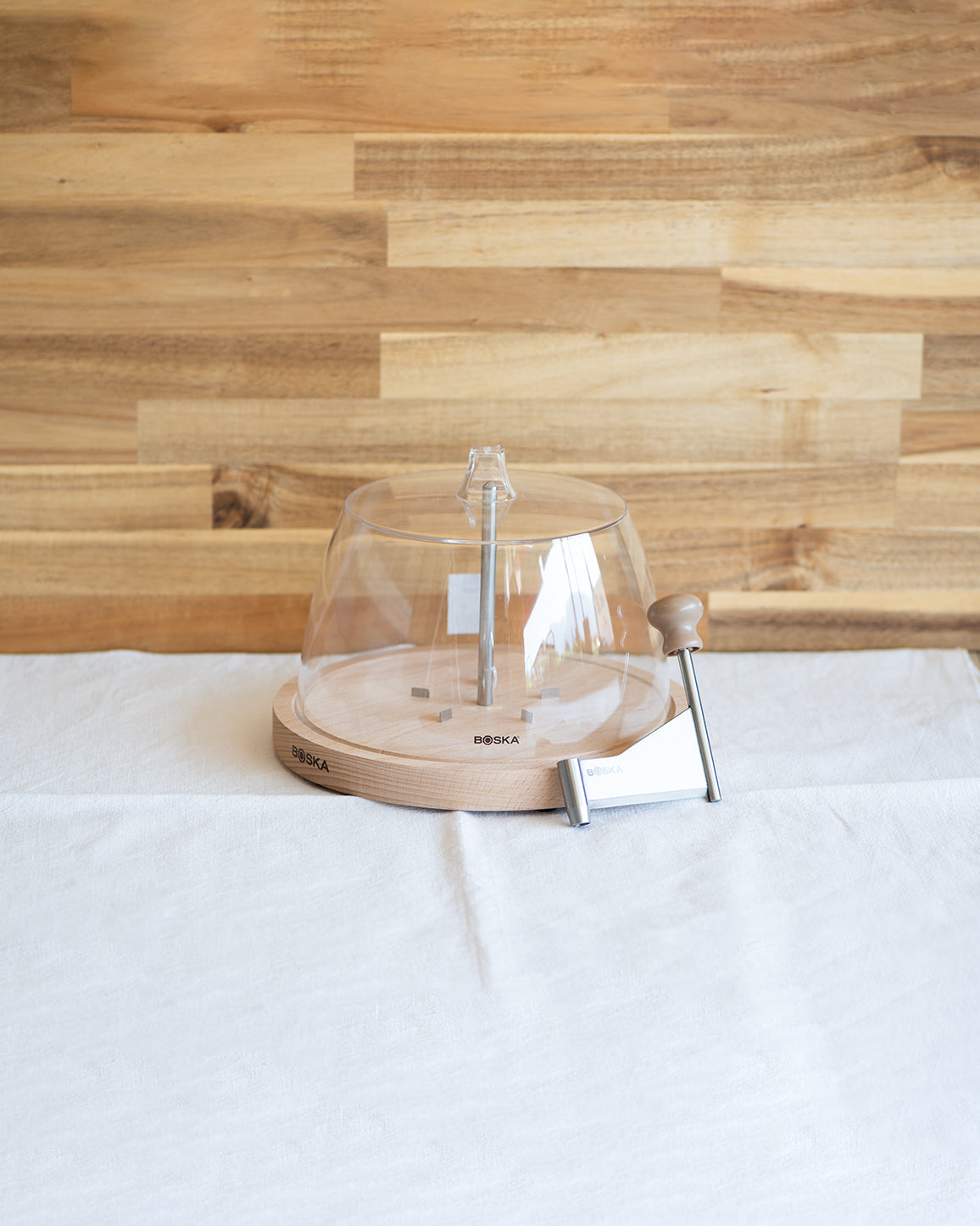 Friseur à fromage avec cloche