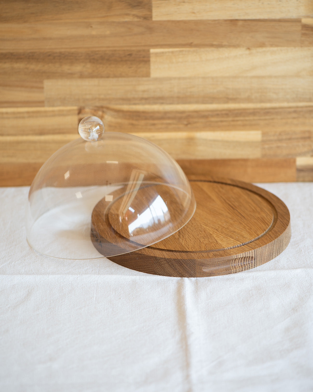 Plateau a fromage avec cloche