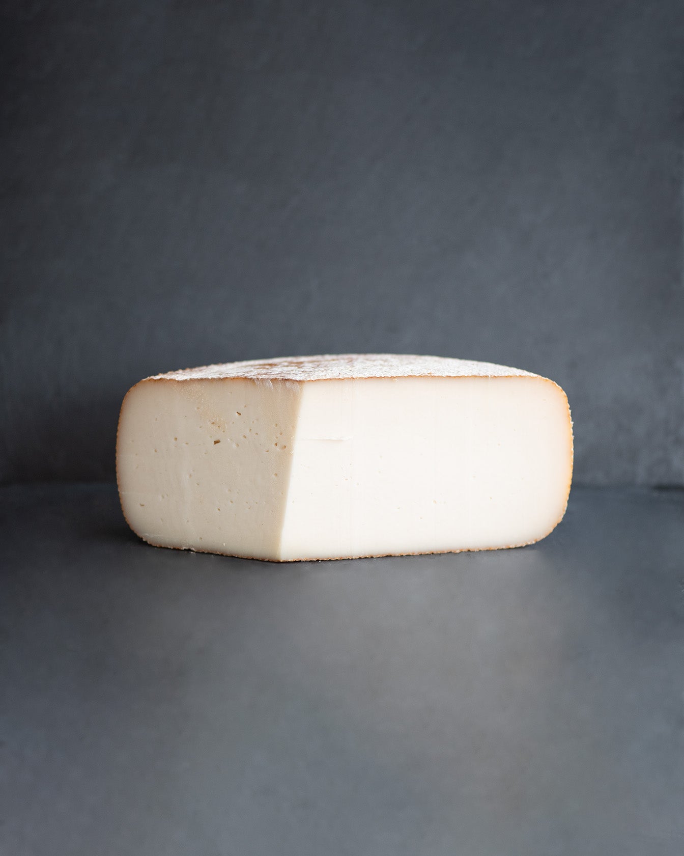 Tomme de chevre des Pyrénées
