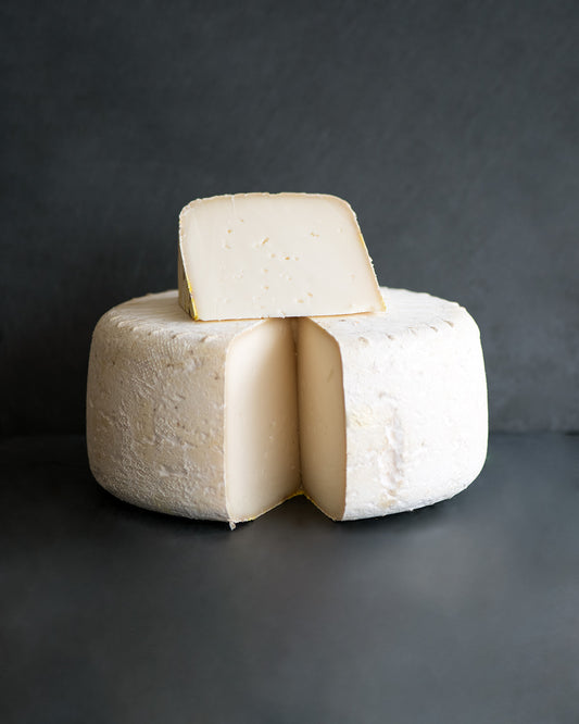 Tomme de brebis Basque